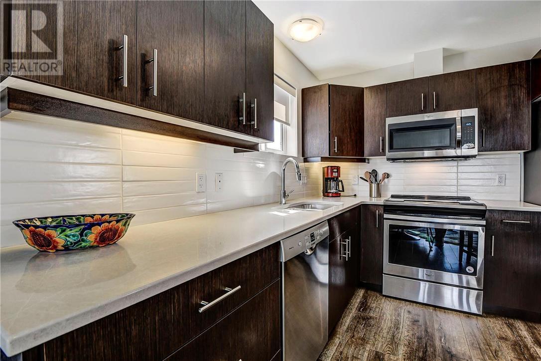  969 Manhattan Drive, Kelowna