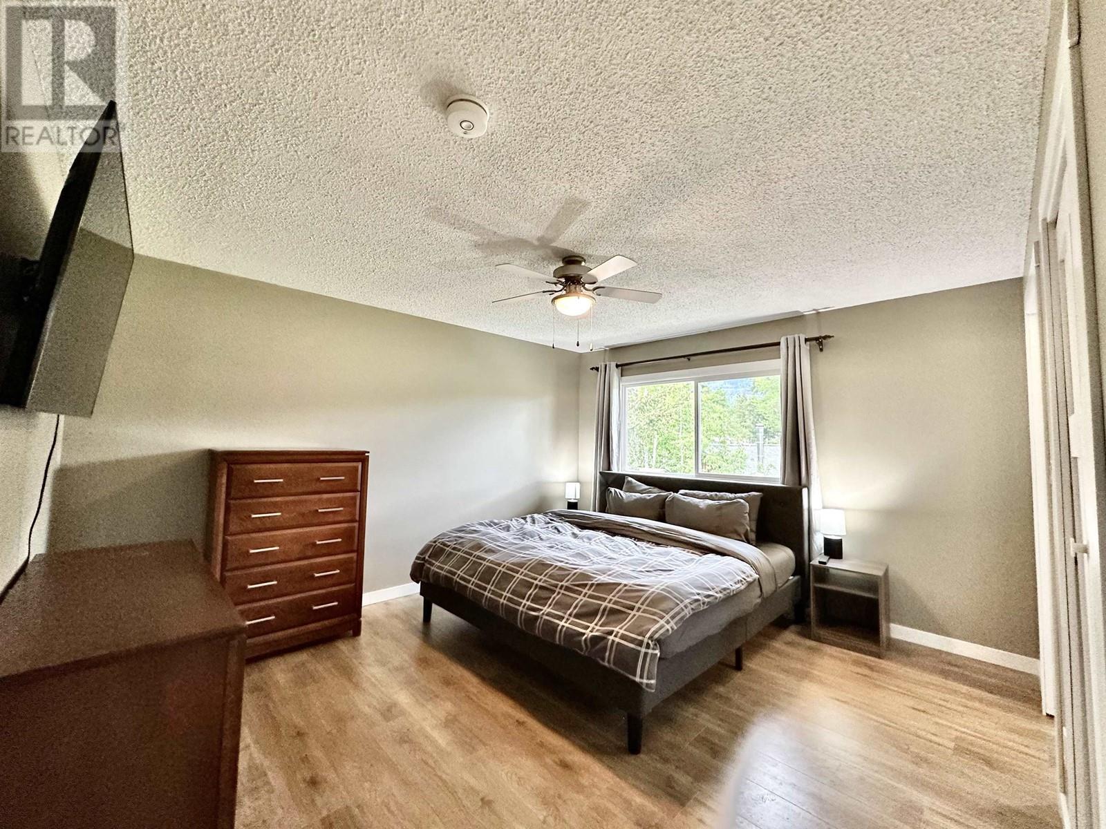 1915 CRANBERRY PLACE, Valemount