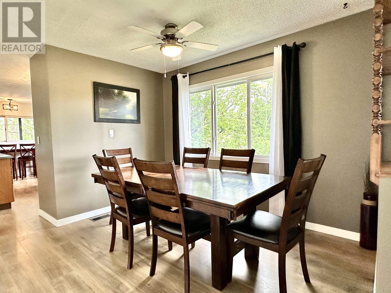 1915 CRANBERRY PLACE, Valemount
