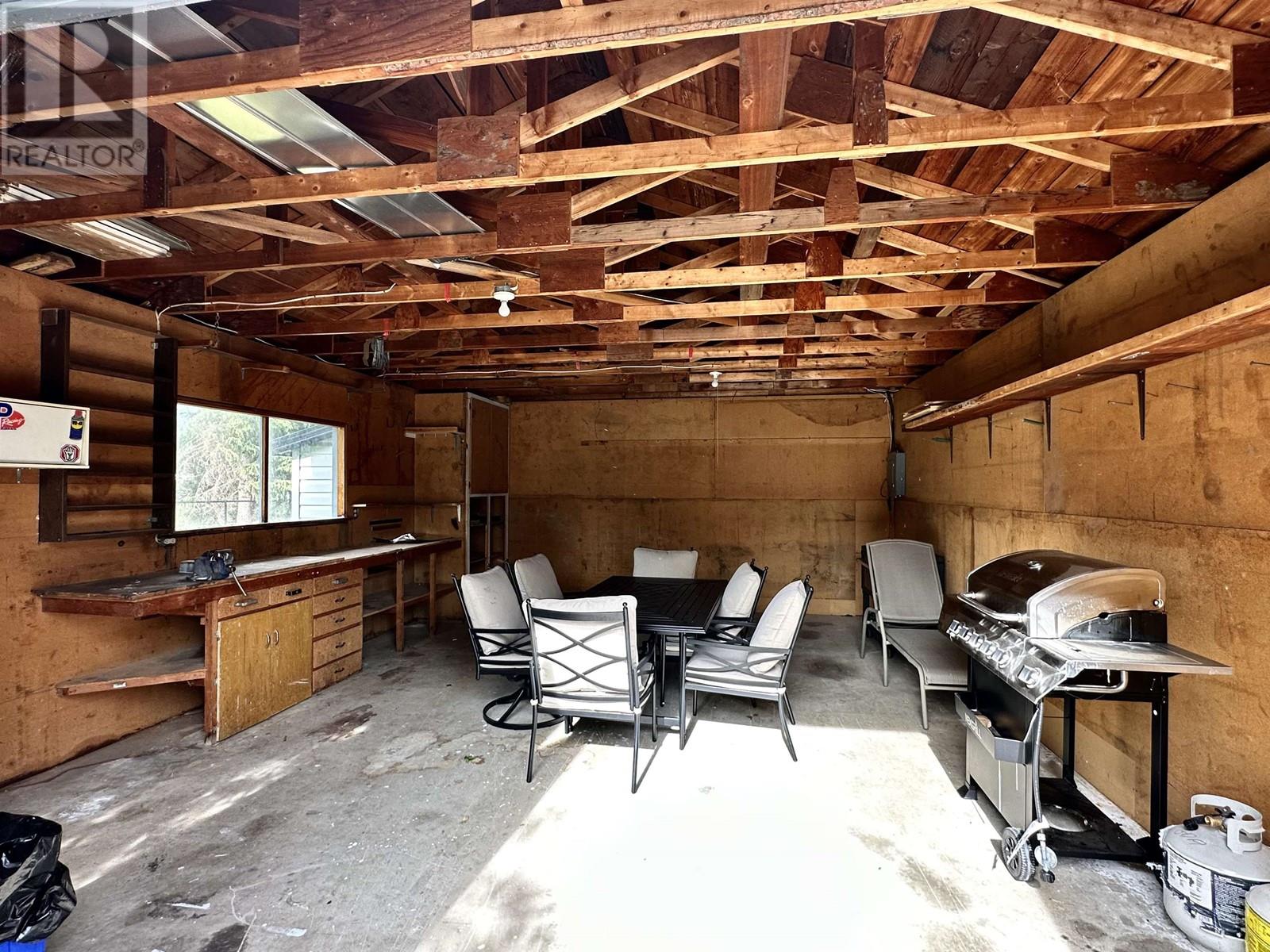 1915 CRANBERRY PLACE, Valemount