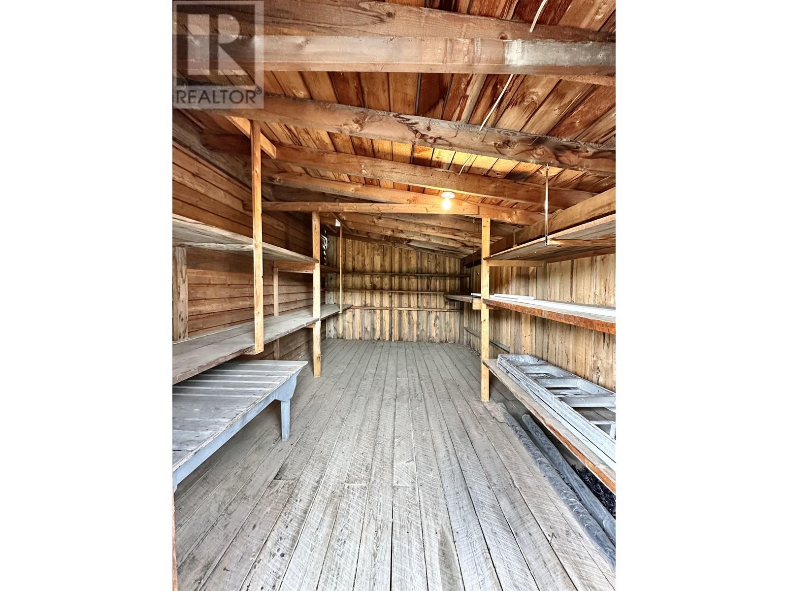 1915 CRANBERRY PLACE, Valemount