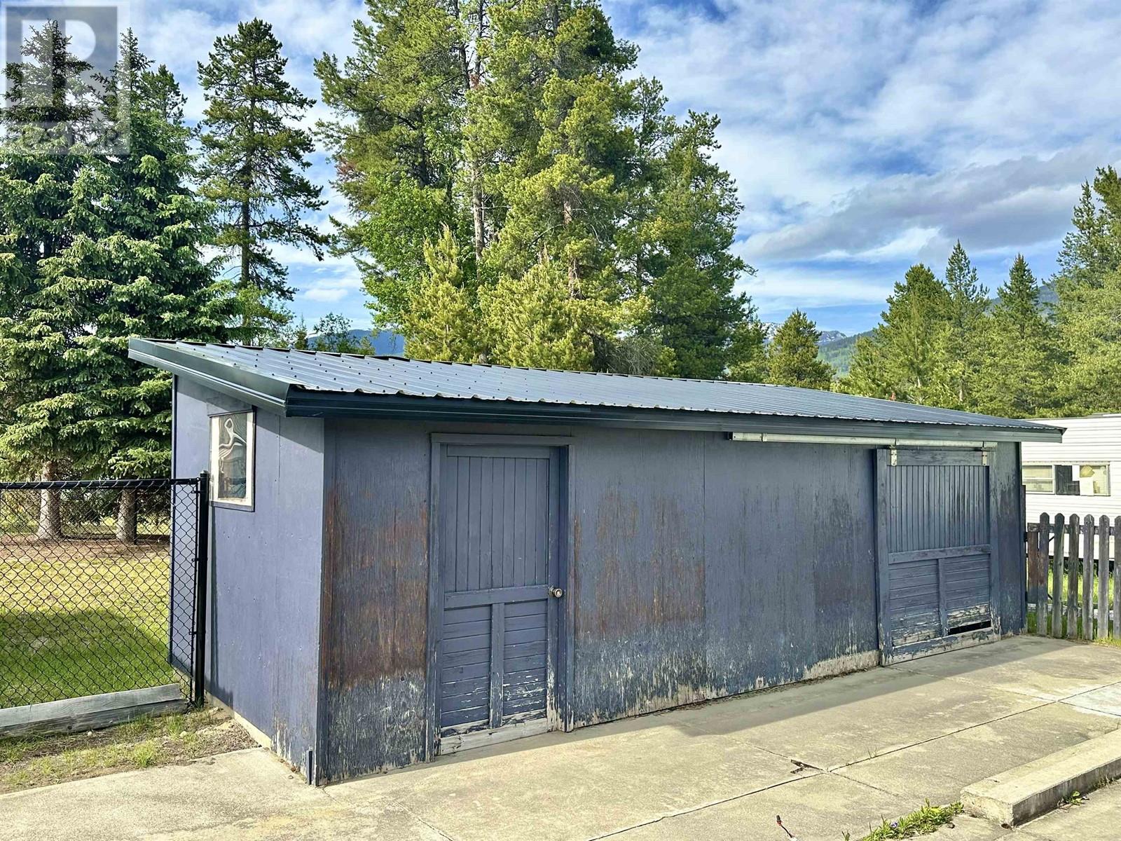 1915 CRANBERRY PLACE, Valemount
