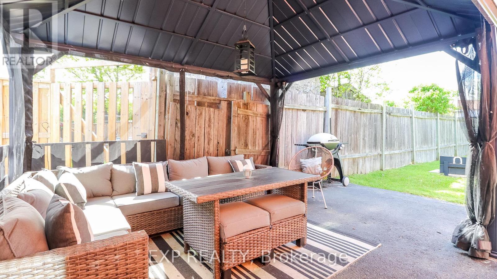 Photo 41 of 5 Bourgeois Beach Road, Tay ON