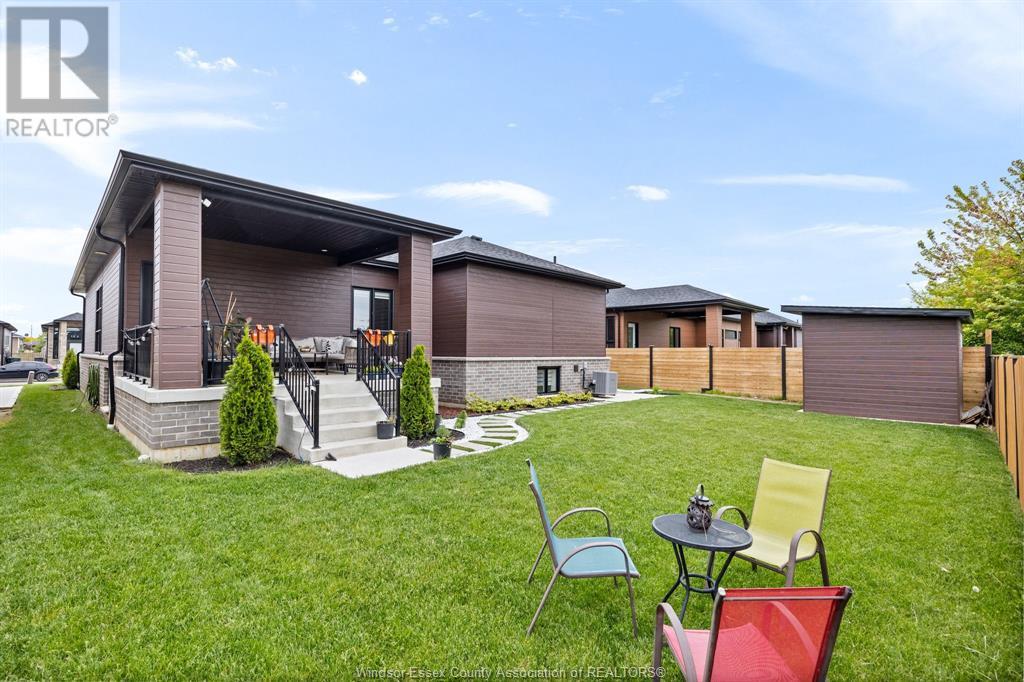 Photo 25 of 6 Woodland, Kingsville ON