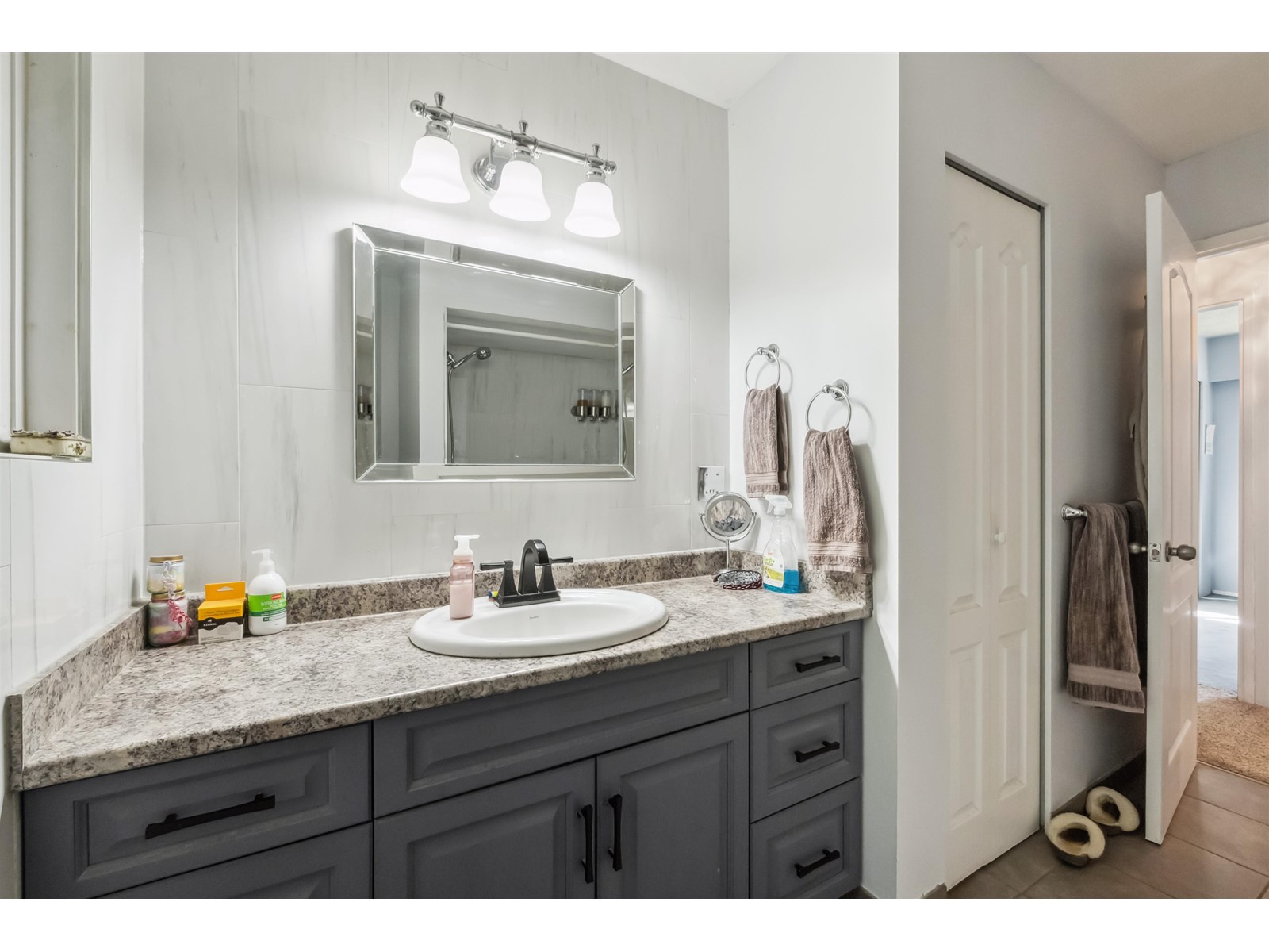 19769 38A AVENUE, Langley real estate listing R3008673
