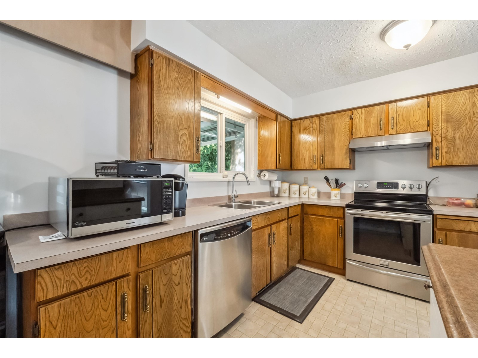 19769 38A AVENUE, Langley real estate listing R3008673