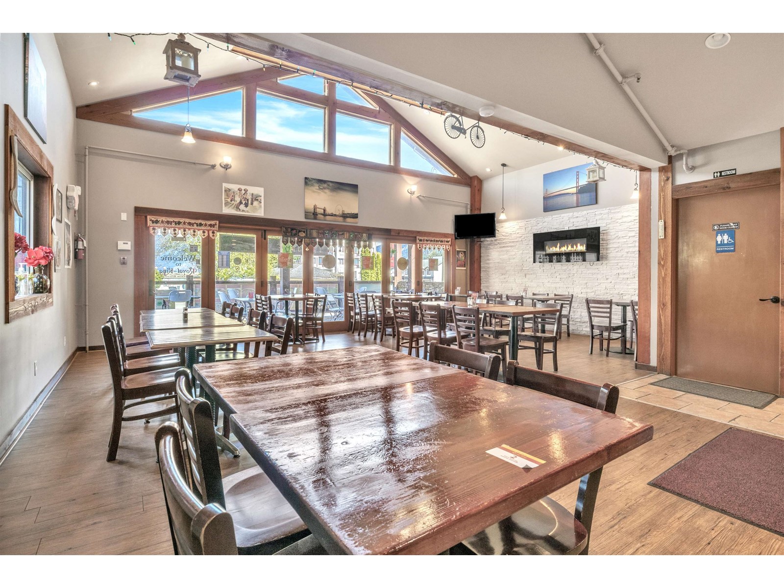 140 LILLOOET AVENUE, Harrison Hot Springs, Harrison Hot Springs