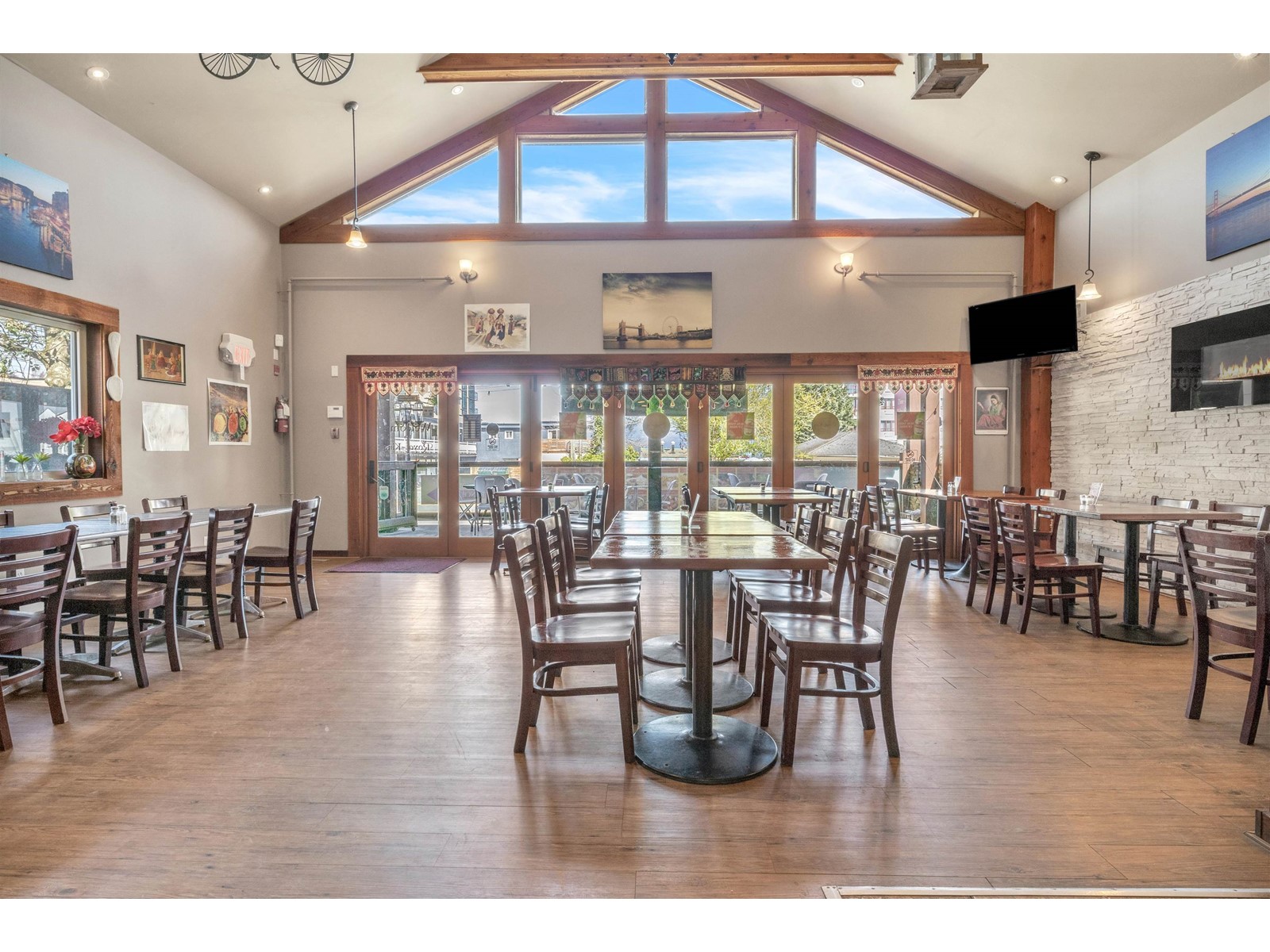 140 LILLOOET AVENUE, Harrison Hot Springs, Harrison Hot Springs