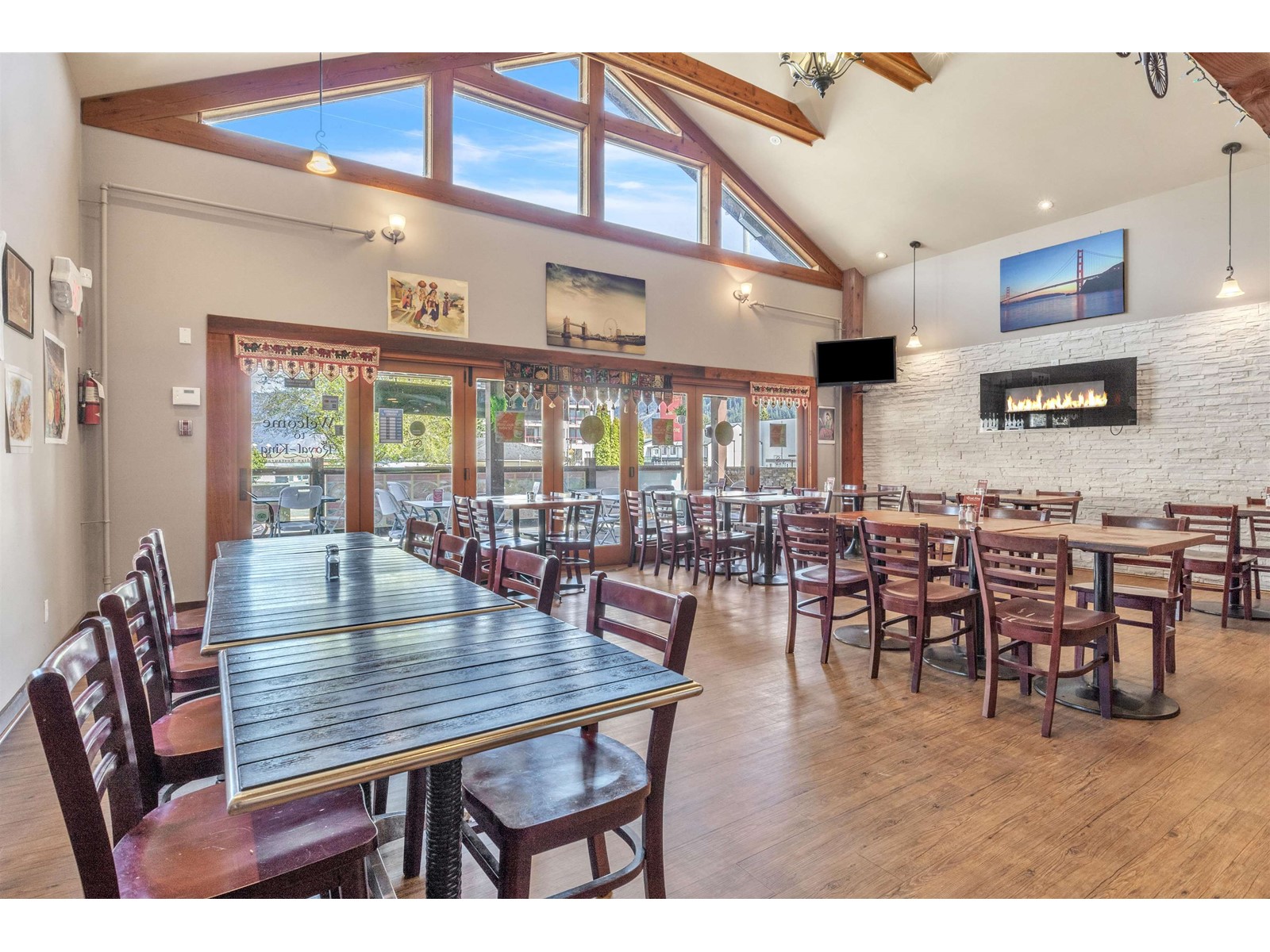 140 LILLOOET AVENUE, Harrison Hot Springs, Harrison Hot Springs