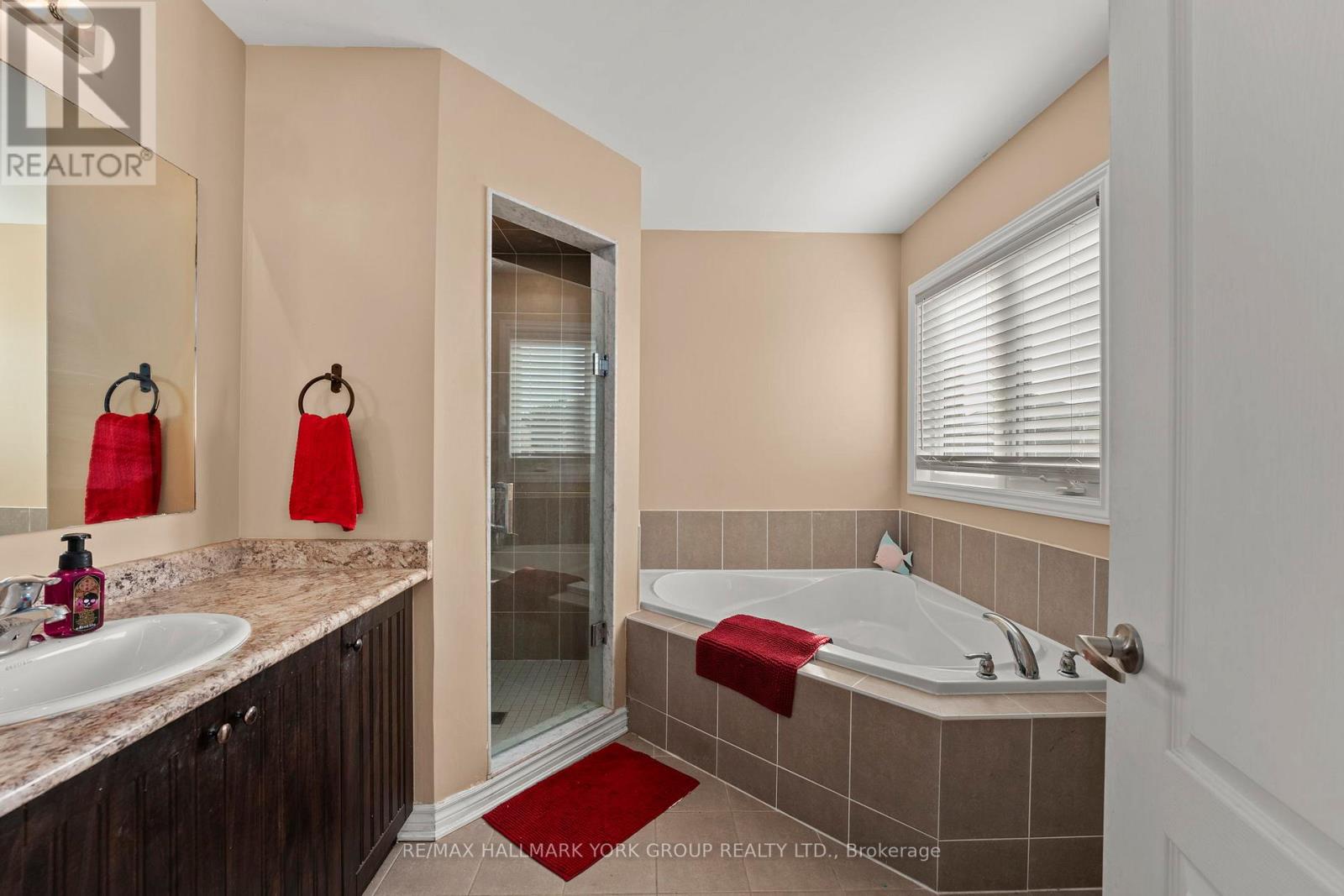 Photo 23 of 1 Furniss Street, Brock ON