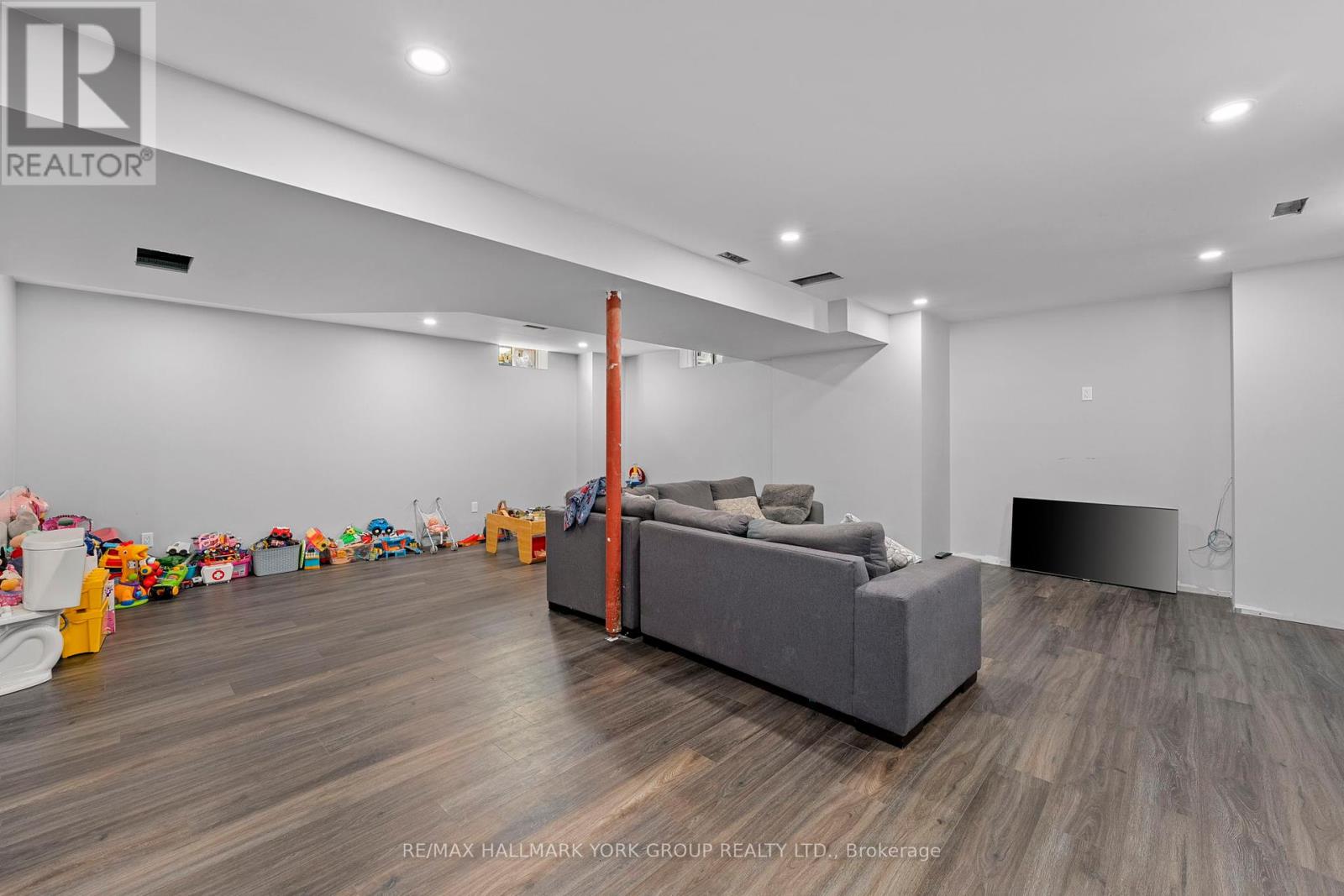 Photo 19 of 1 Furniss Street, Brock ON