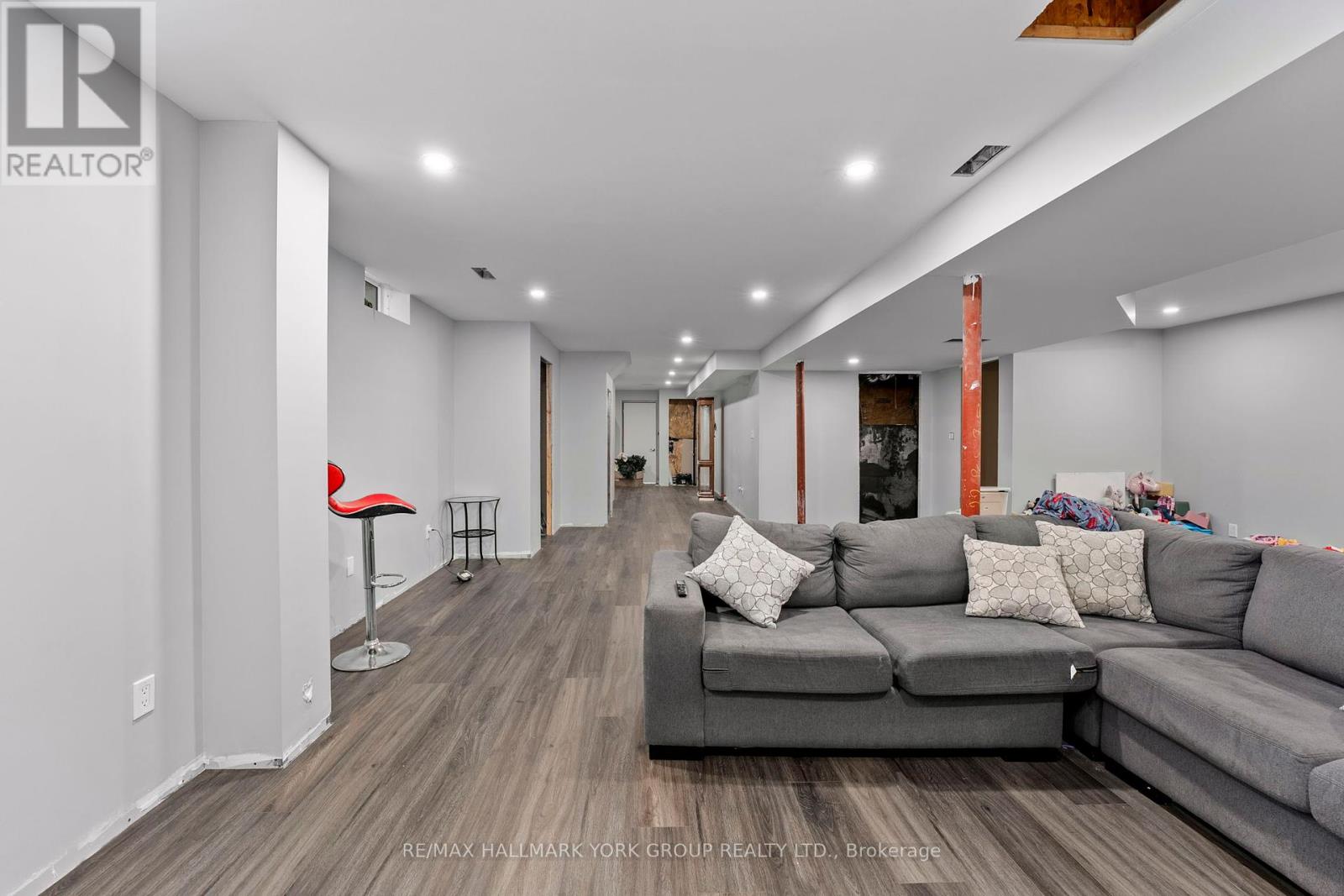 Photo 8 of 1 Furniss Street, Brock ON