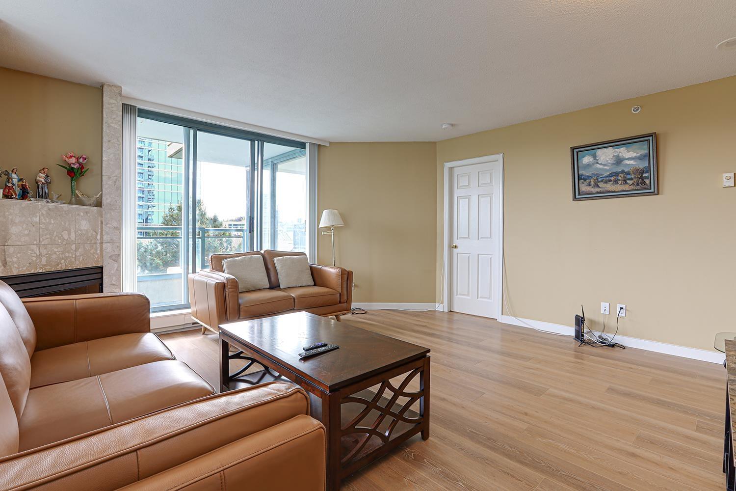 Photo 3 of 607 13383 108 Avenue, Surrey BC