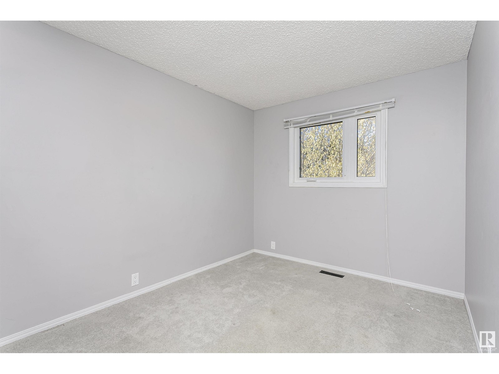 18425 95A AV NW, Edmonton