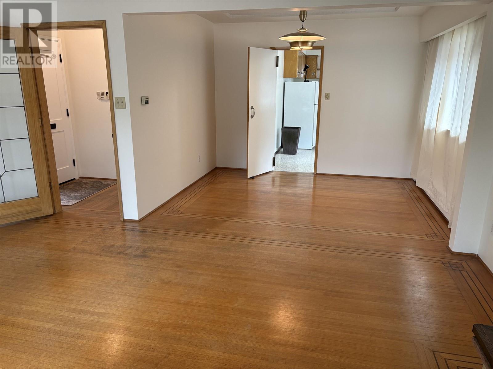 Photo 7 of 312 E 46th Avenue, Vancouver BC