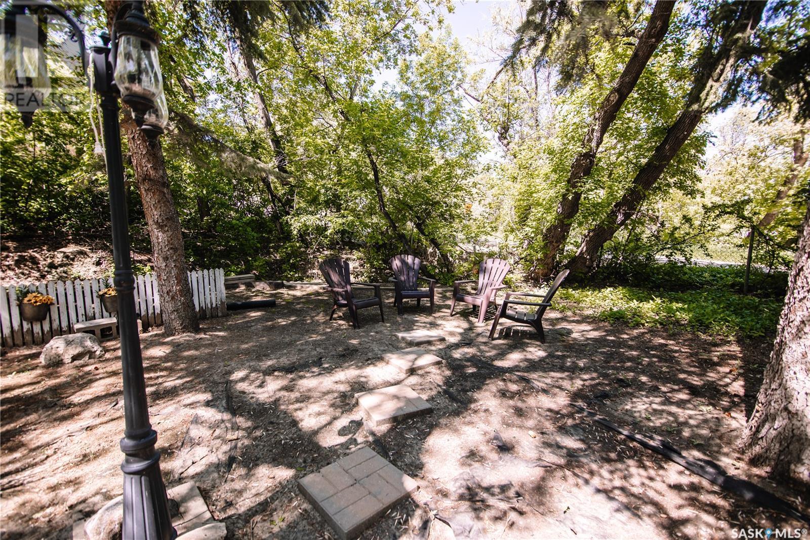 Photo 13 of 117 Daly Avenue, Regina Beach SK