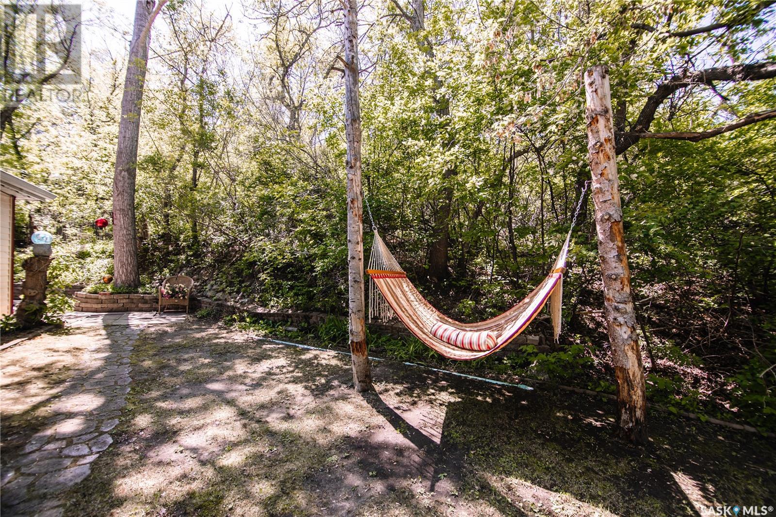Photo 17 of 117 Daly Avenue, Regina Beach SK