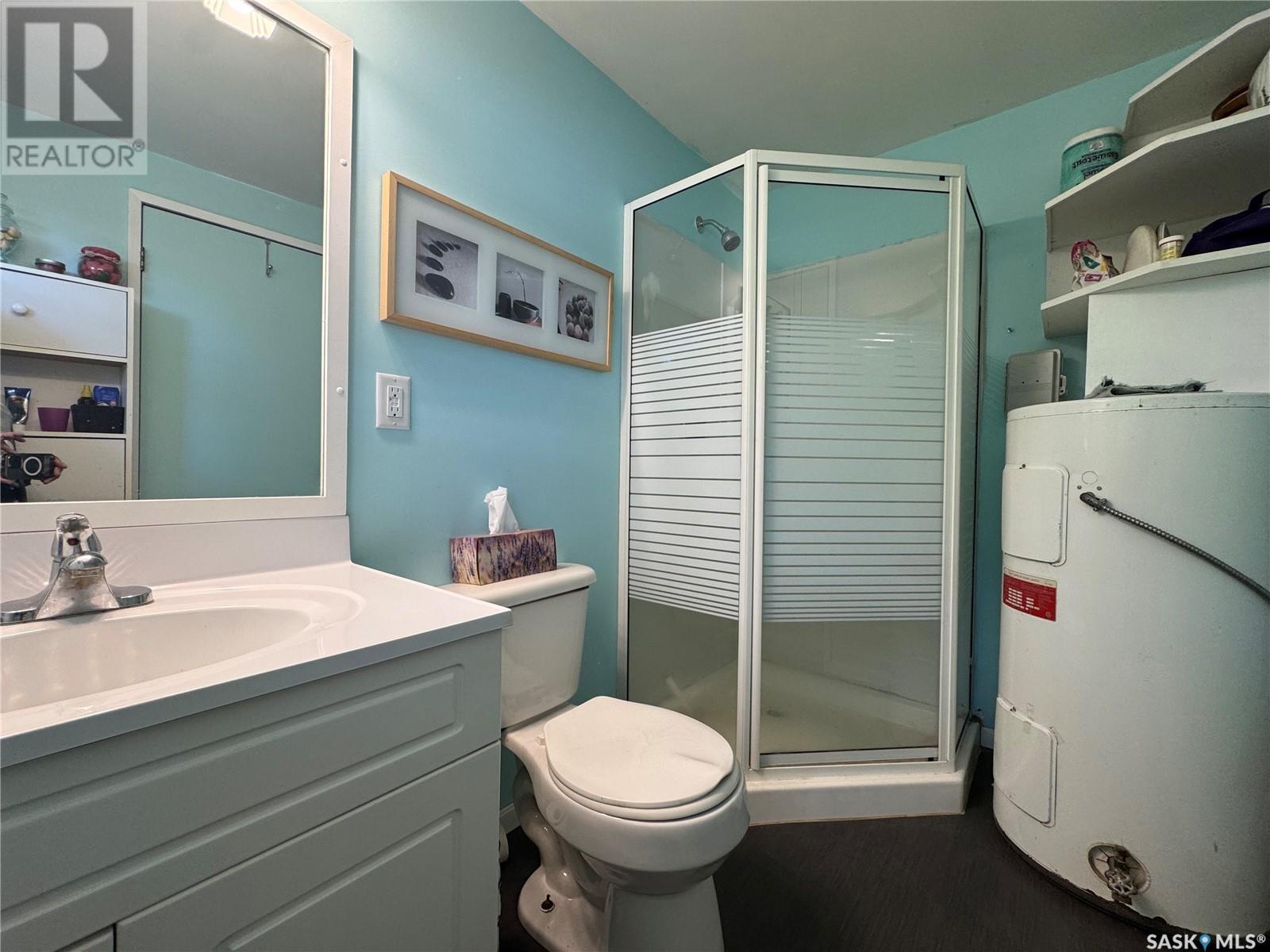 Photo 19 of 580 Nicoll Avenue, Regina Beach SK