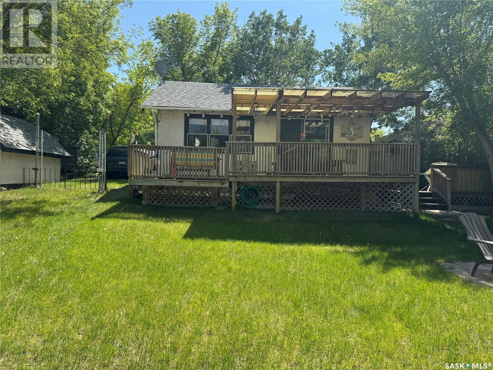 Photo 12 of 580 Nicoll Avenue, Regina Beach SK