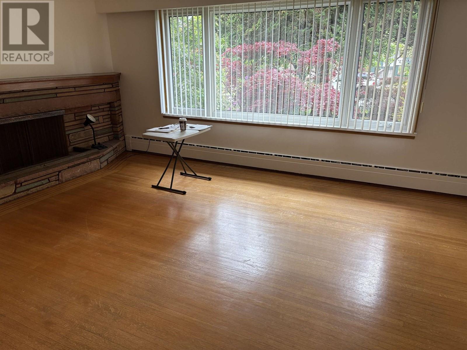 Photo 1 of 312 E 46th Avenue, Vancouver BC