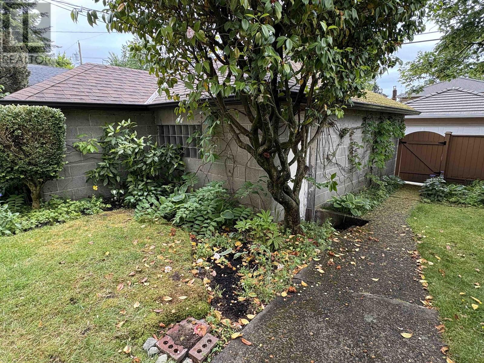 Photo 9 of 312 E 46th Avenue, Vancouver BC