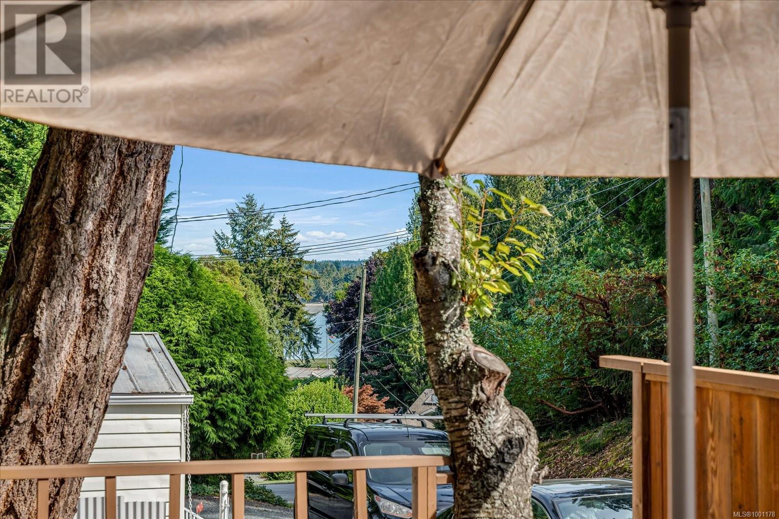 Photo 24 of 7 1247 Arbutus Rd, Parksville BC