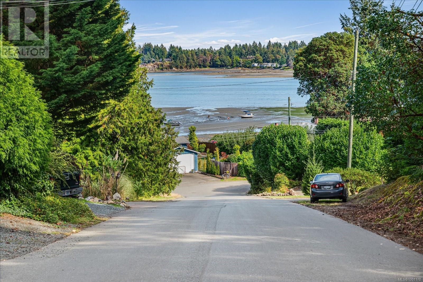 Photo 26 of 7 1247 Arbutus Rd, Parksville BC
