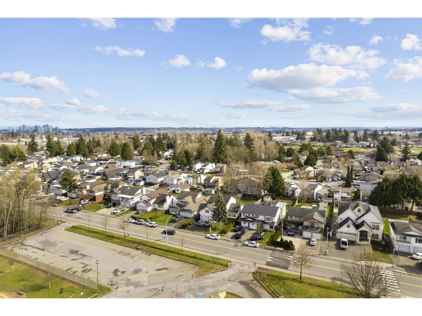 Photo 17 of 7652 124 Street, Surrey BC