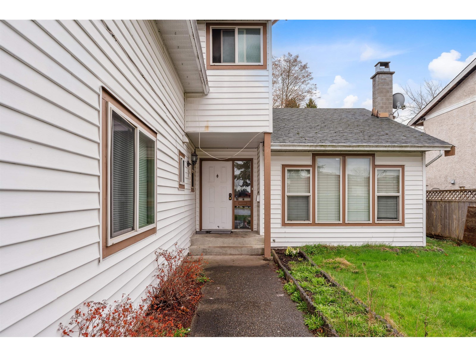 Photo 3 of 7652 124 Street, Surrey BC