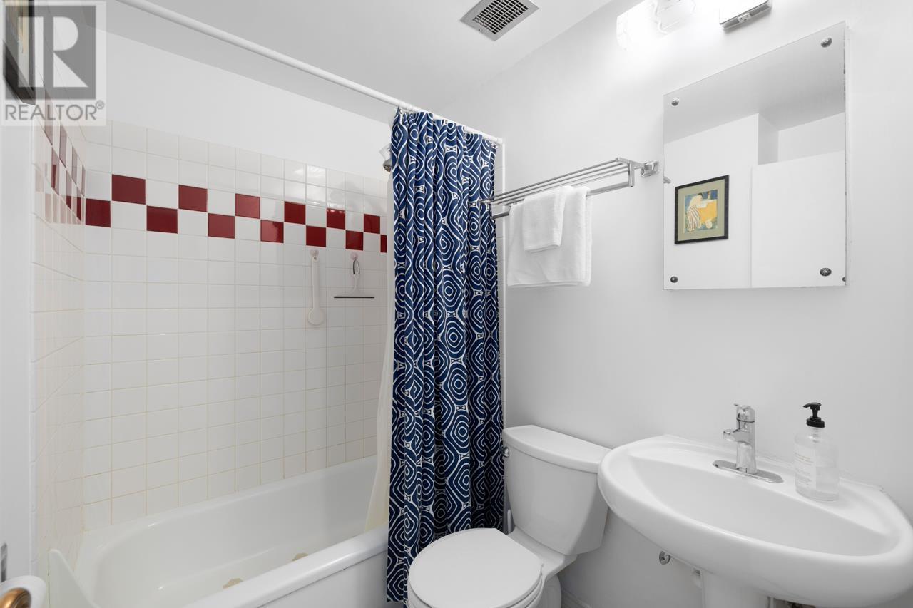204 1565 BURNABY STREET, Vancouver real estate listing R3008701