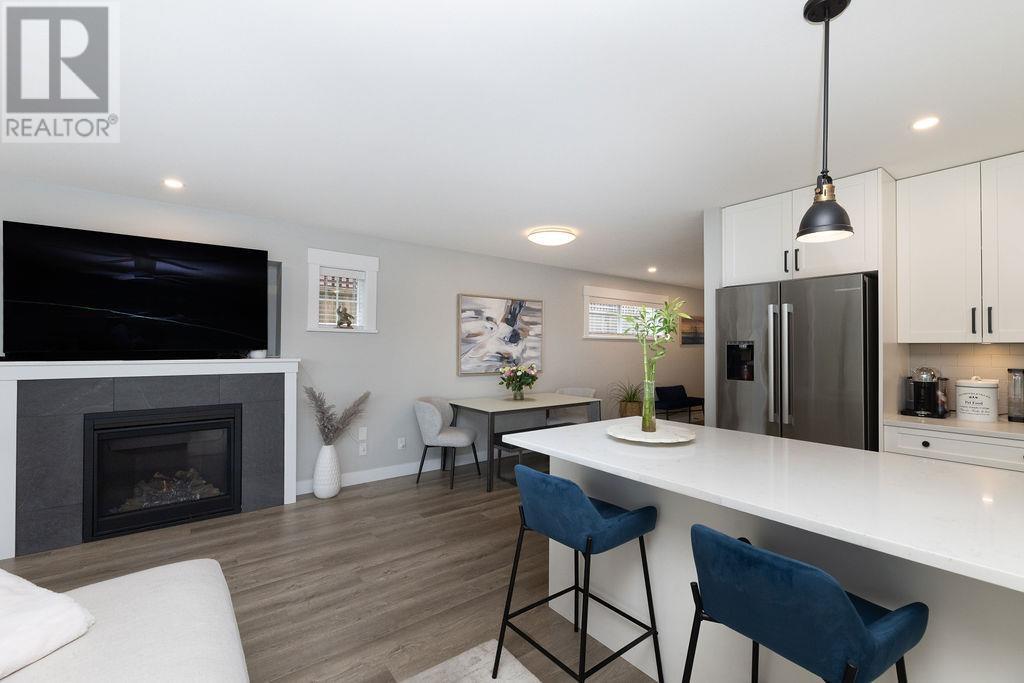 1062 CELIA CRESCENT, Gibsons