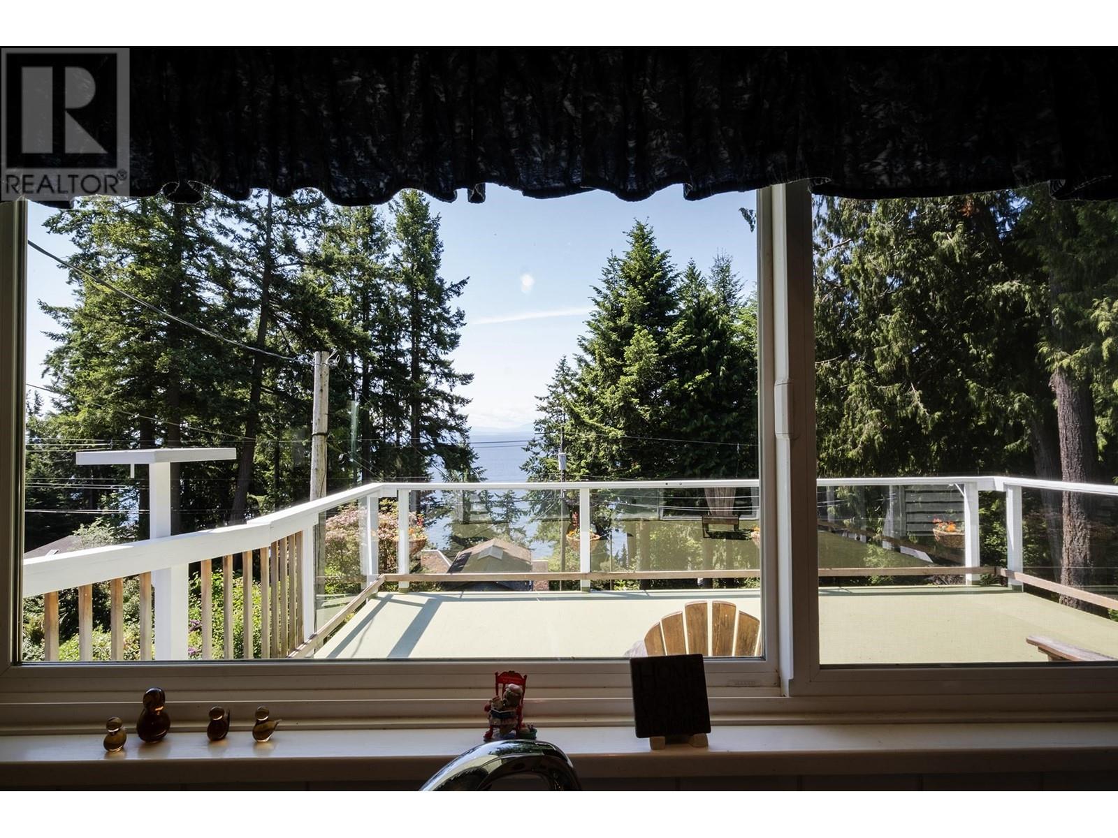 1238 GOWER POINT ROAD, Gibsons