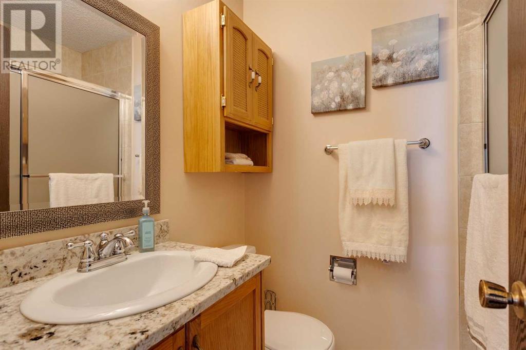 Single Family House Bungalow for Sale in  Bermuda Drive NW Beddington Heights Calgary 