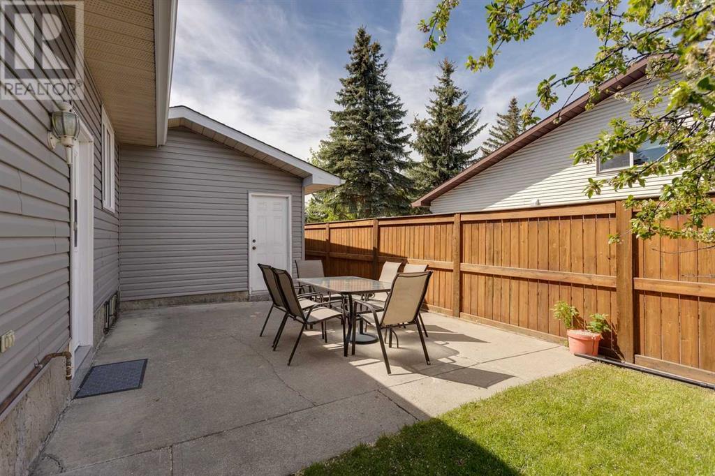 Single Family House Bungalow for Sale in  Bermuda Drive NW Beddington Heights Calgary 