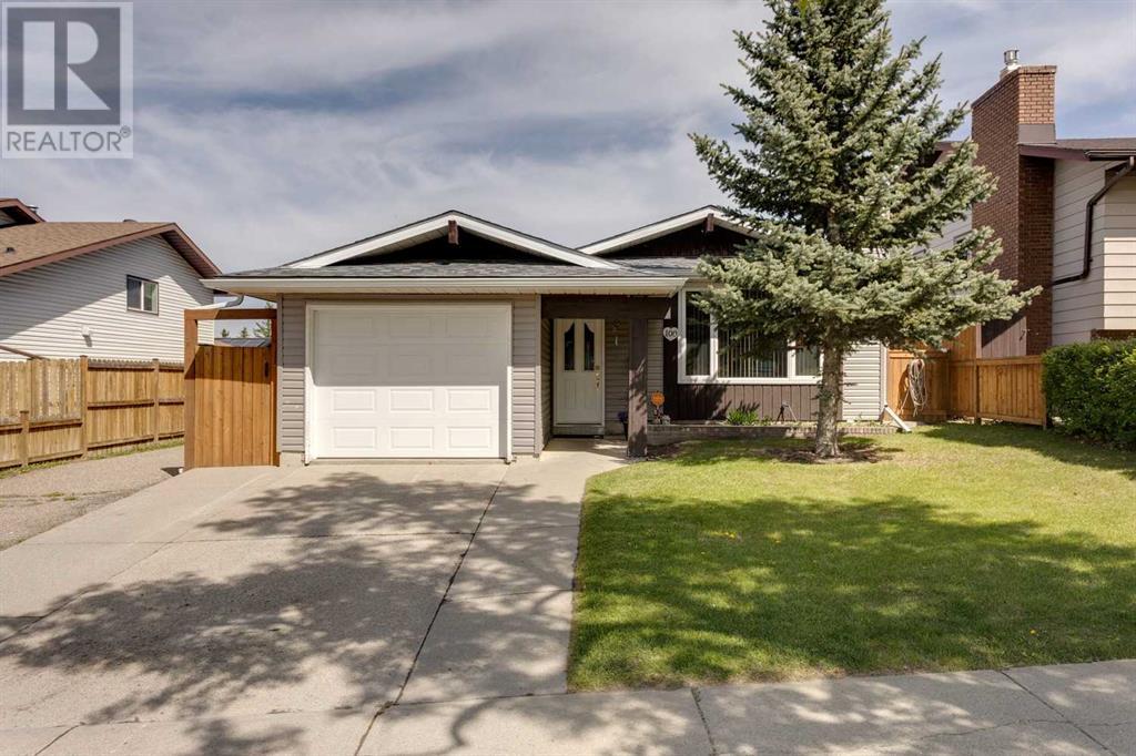 Single Family House Bungalow for Sale in  Bermuda Drive NW Beddington Heights Calgary 