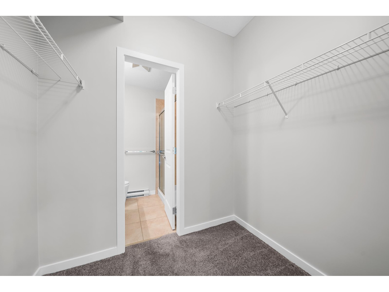103 33318 E BOURQUIN CRESCENT, Abbotsford real estate listing R3004707