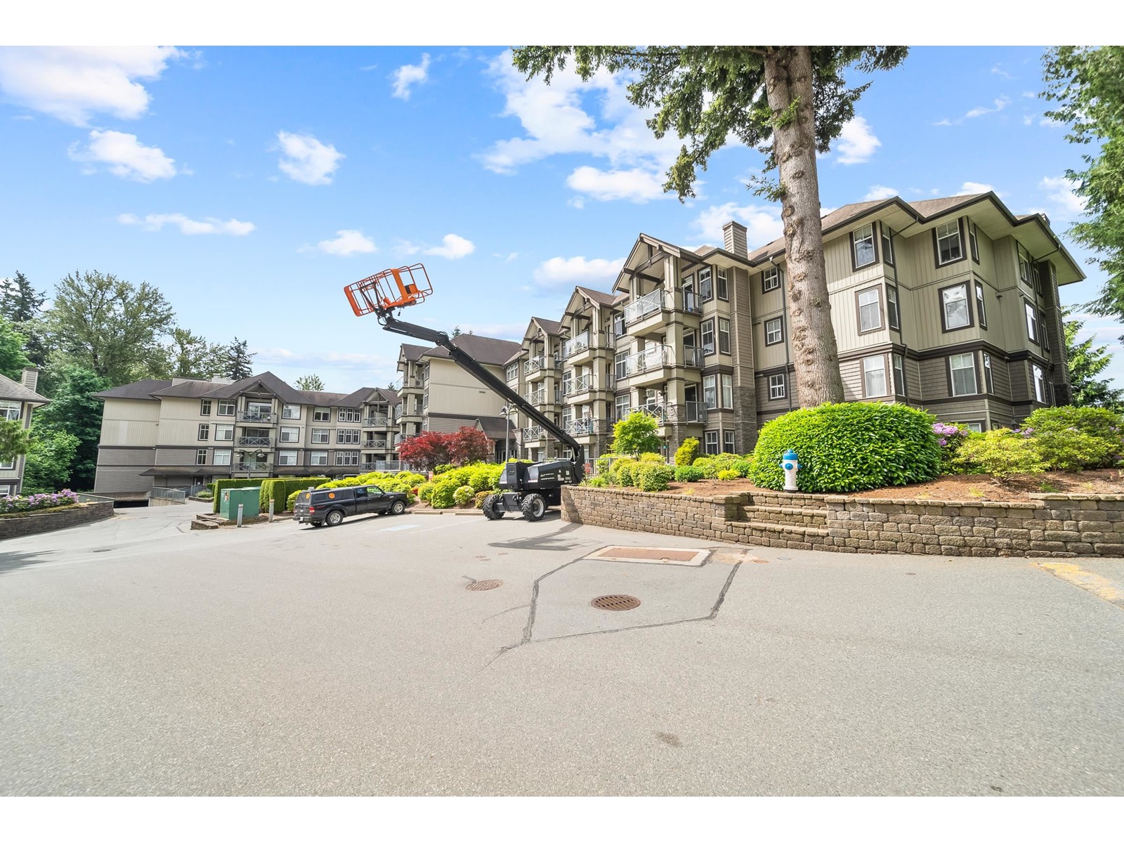 103 33318 E BOURQUIN CRESCENT, Abbotsford real estate listing R3004707