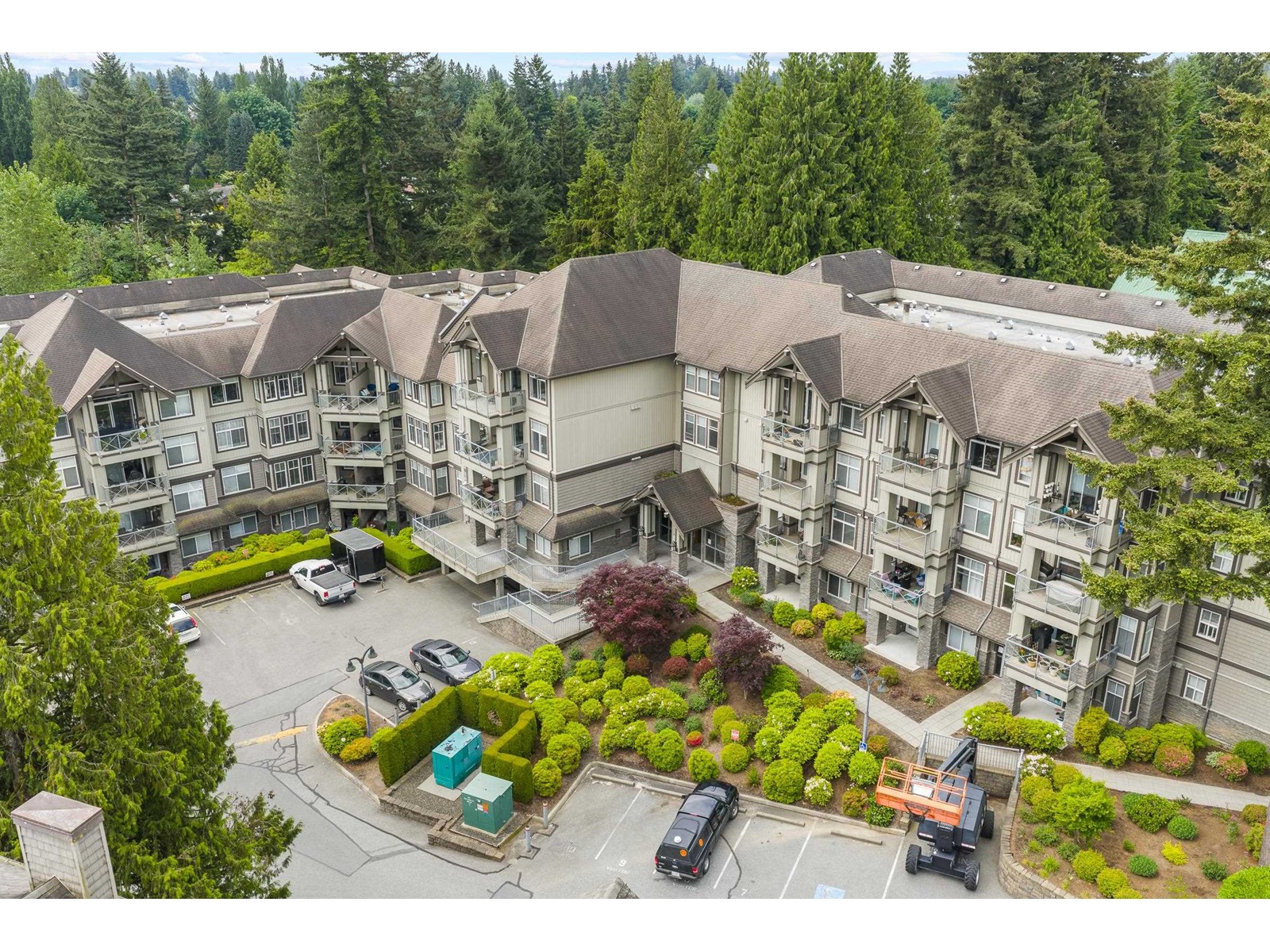 103 33318 E BOURQUIN CRESCENT, Abbotsford real estate listing R3004707