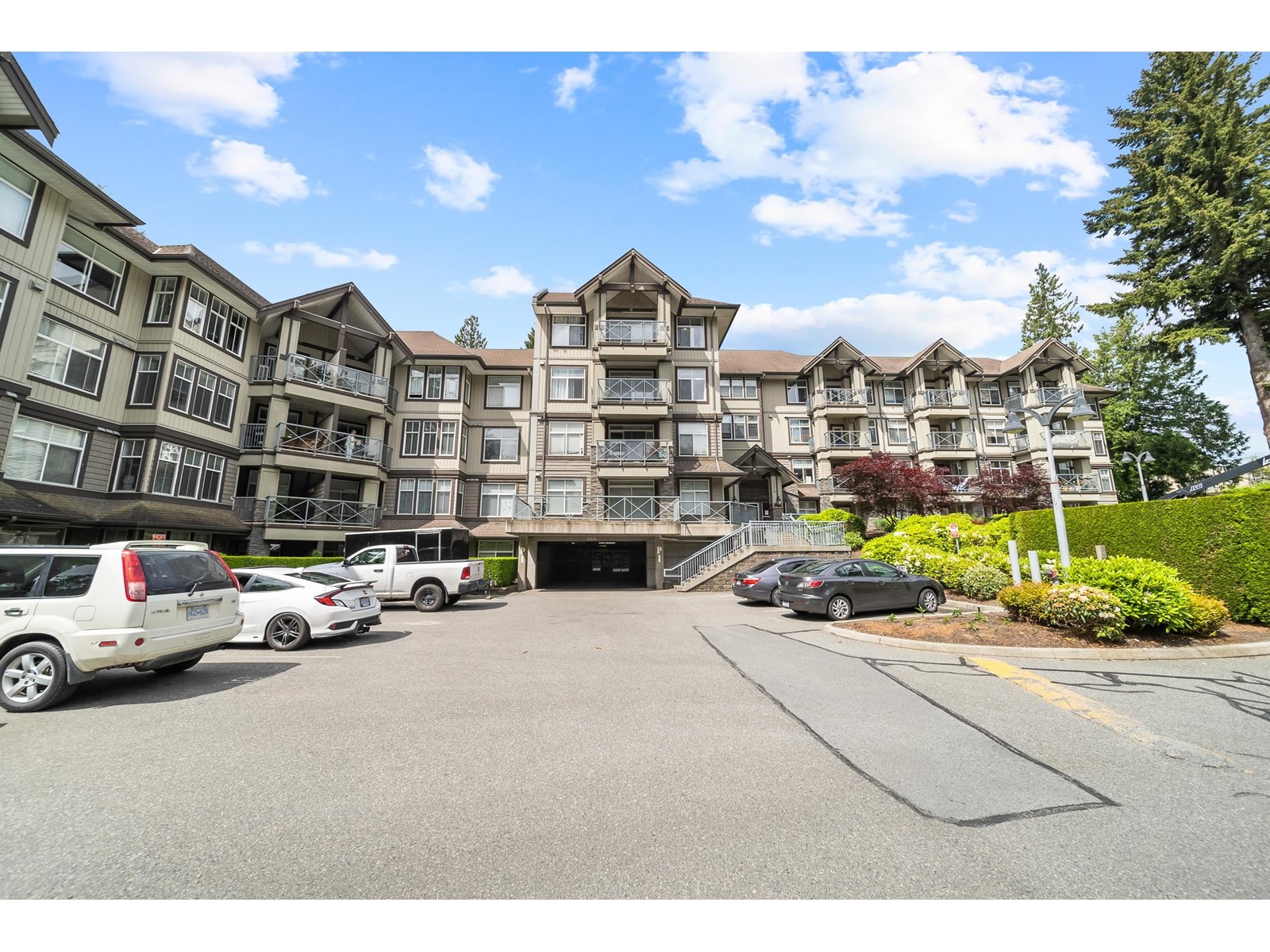 103 33318 E BOURQUIN CRESCENT, Abbotsford real estate listing R3004707
