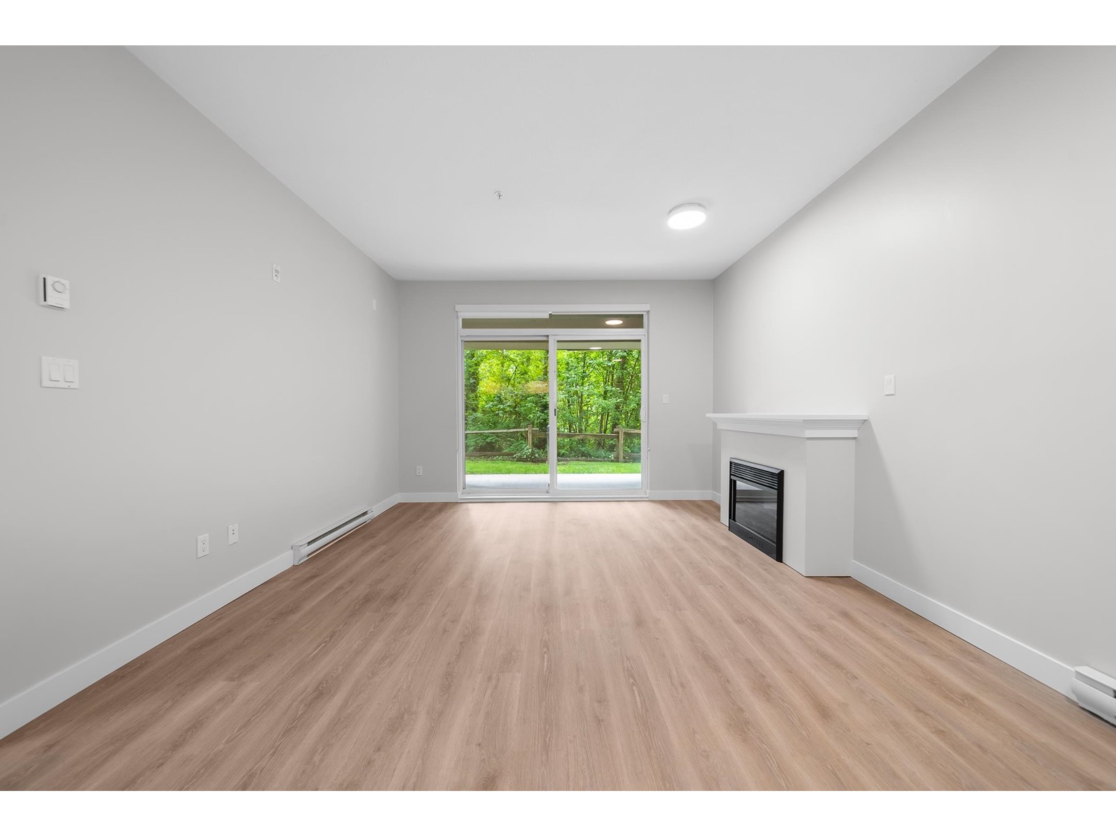 103 33318 E BOURQUIN CRESCENT, Abbotsford real estate listing R3004707