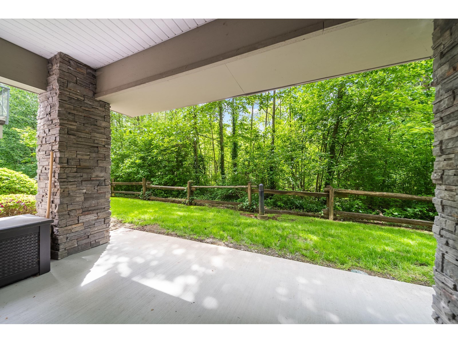 103 33318 E BOURQUIN CRESCENT, Abbotsford real estate listing R3004707