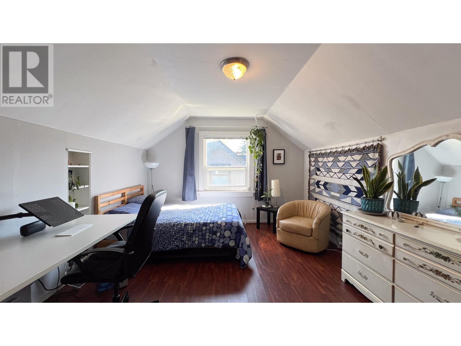 Photo 17 of 3088 Discovery Street, Vancouver BC