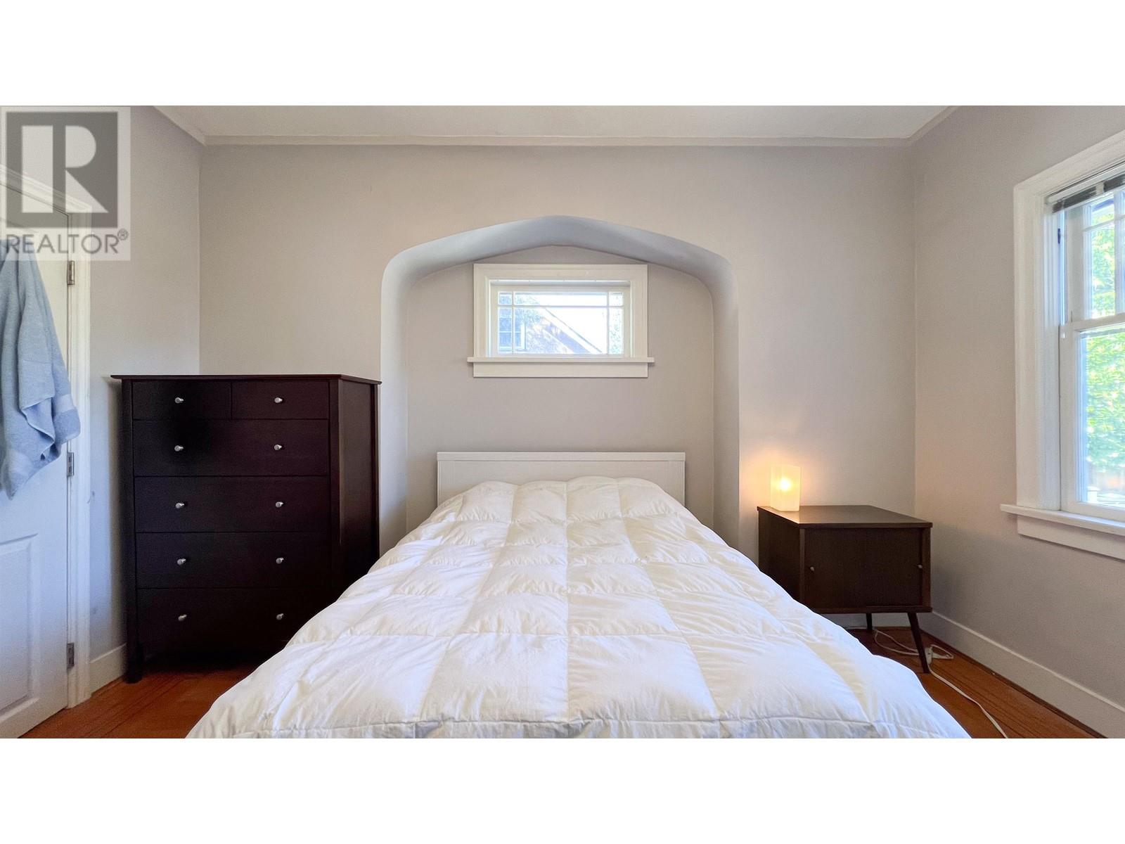 Photo 8 of 3088 Discovery Street, Vancouver BC