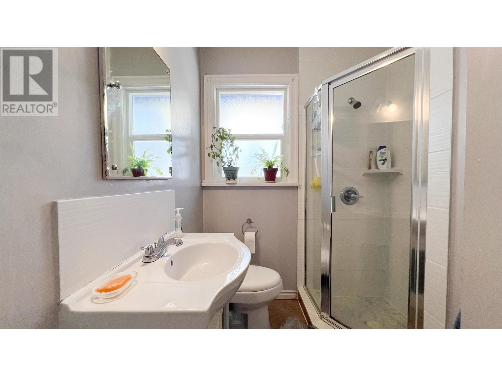 Photo 11 of 3088 Discovery Street, Vancouver BC