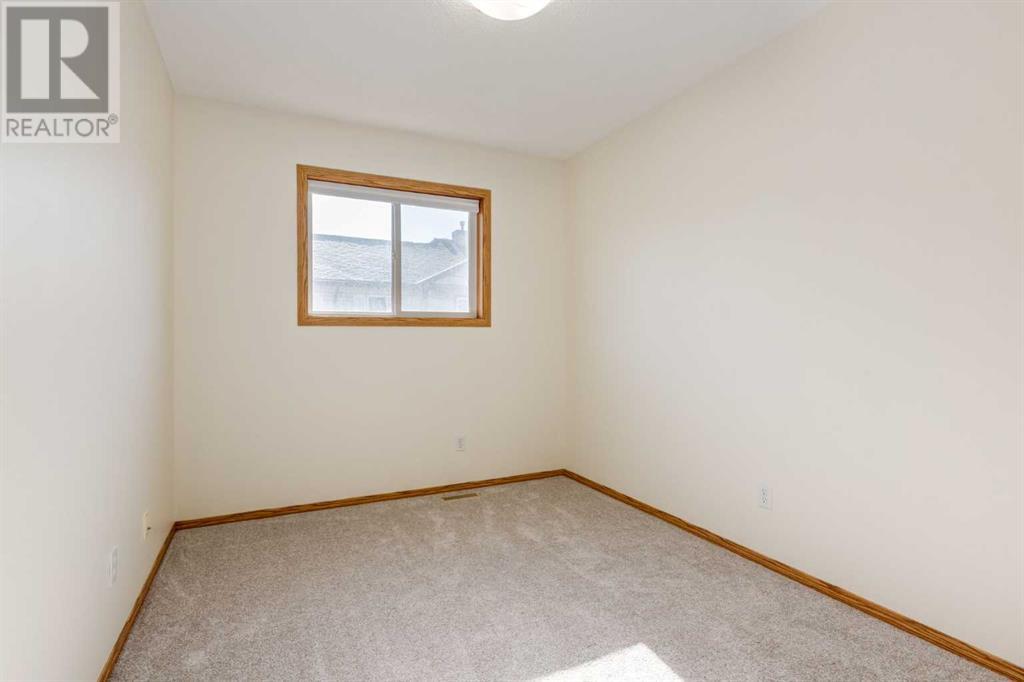 Single Family House for Sale in  Millview Green SW Millrise Calgary 