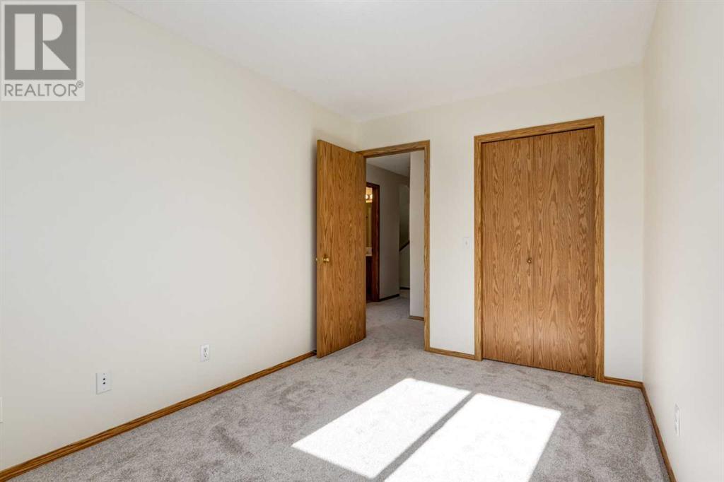 Single Family House for Sale in  Millview Green SW Millrise Calgary 