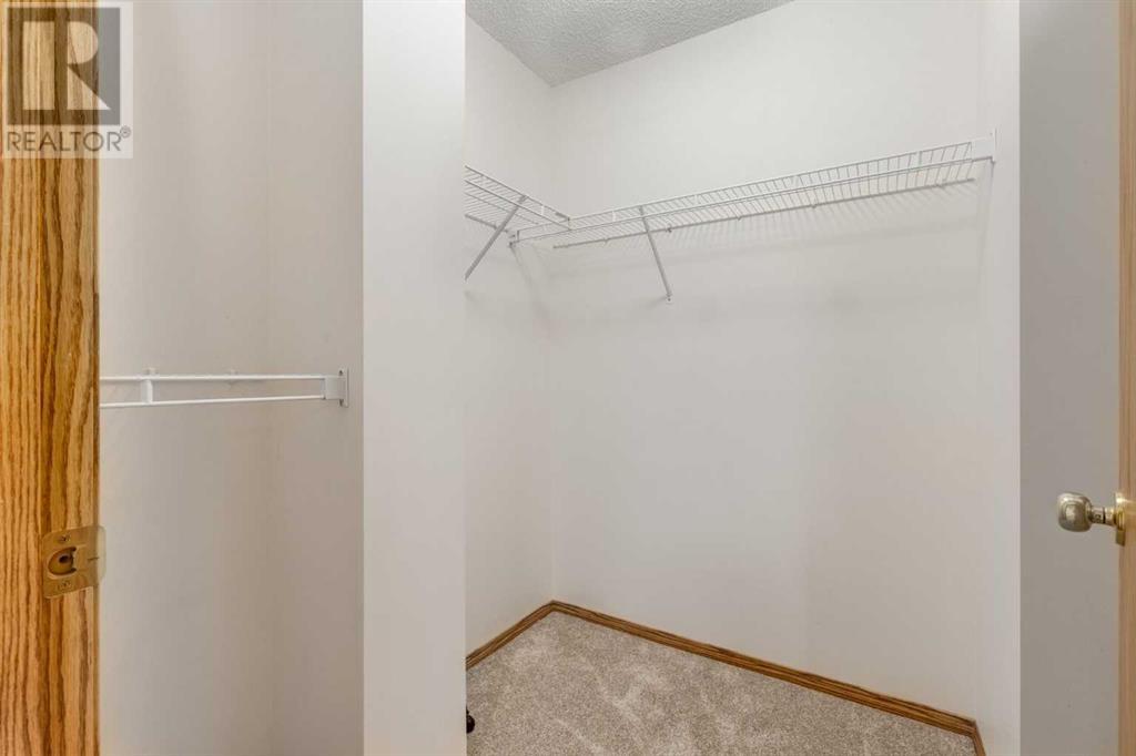 Single Family House for Sale in  Millview Green SW Millrise Calgary 