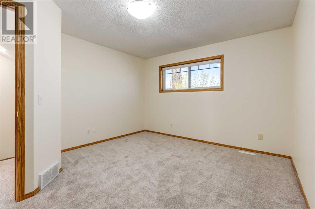 Single Family House for Sale in  Millview Green SW Millrise Calgary 