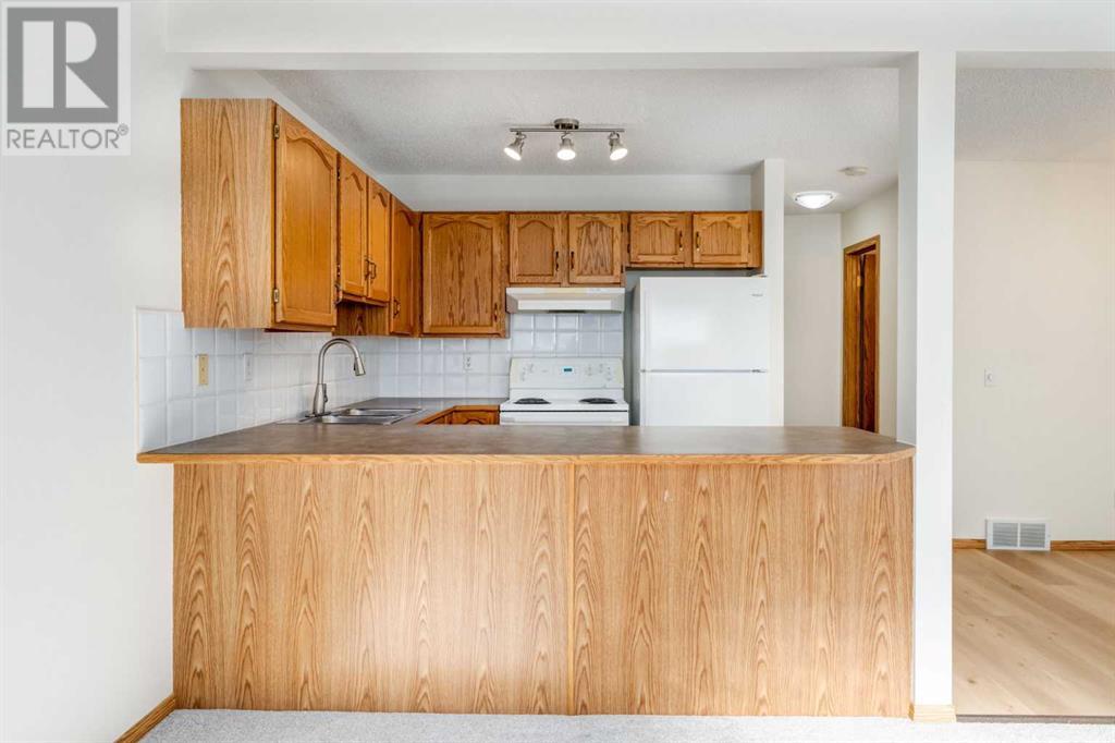 Single Family House for Sale in  Millview Green SW Millrise Calgary 