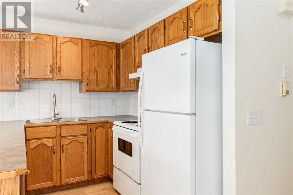 Single Family House for Sale in  Millview Green SW Millrise Calgary 